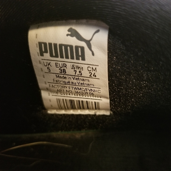 Puma soft foam size 7.5 black. Flaw in one insole. - Picture 4 of 6
